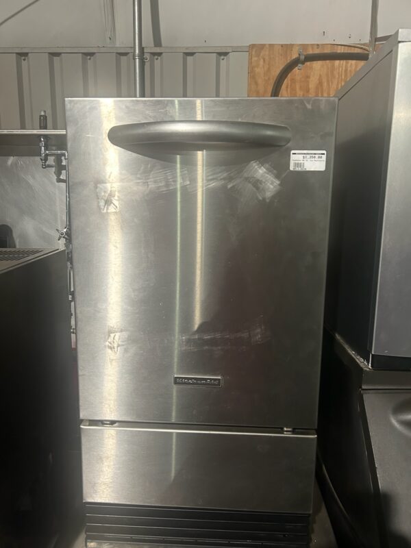 Used Scotsman 65lbs Ice Machine M#CU50PA-1A